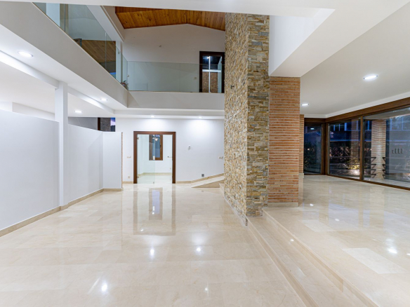 Chalet Villafranca del Castillo Salon