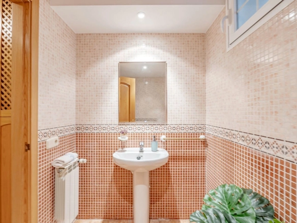 Chalet Pareado Pozuelo Aseo