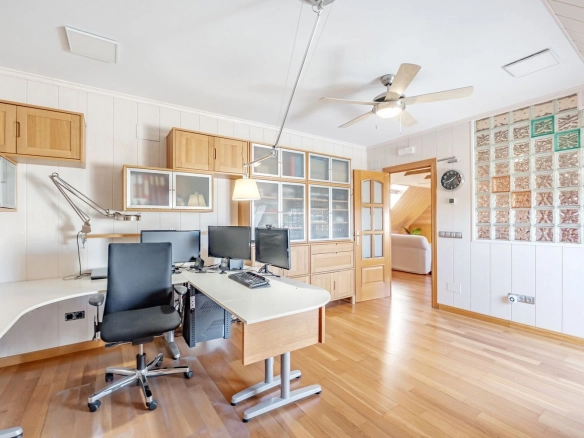 Chalet Pareado Pozuelo Despacho Atico