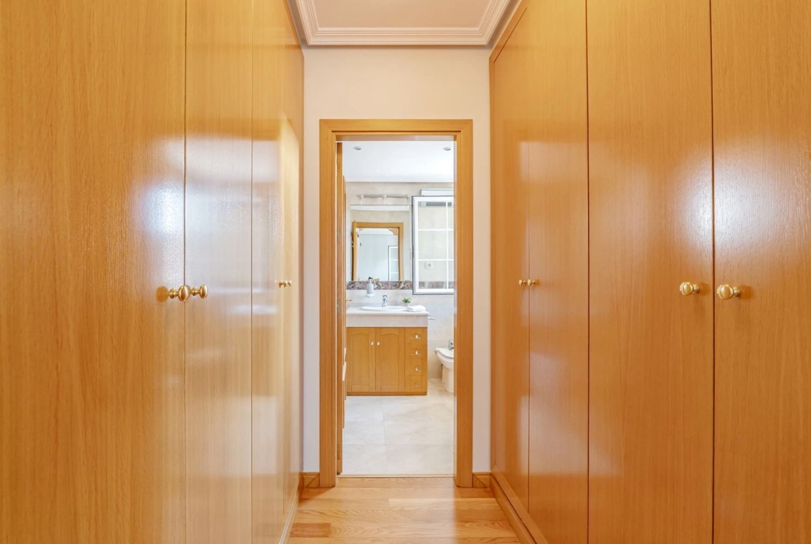 Chalet Pareado Pozuelo Dormitorio Vestidor