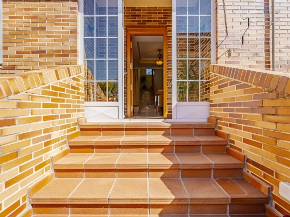 Chalet Pareado Pozuelo Entrada