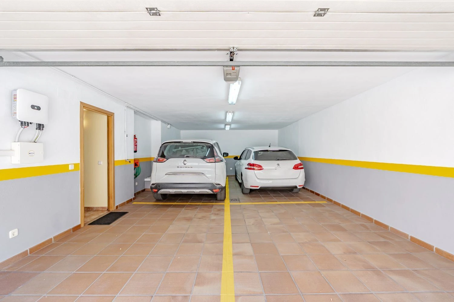 Chalet Pareado Pozuelo Garage