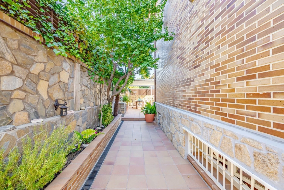 Chalet Pareado Pozuelo Jardin