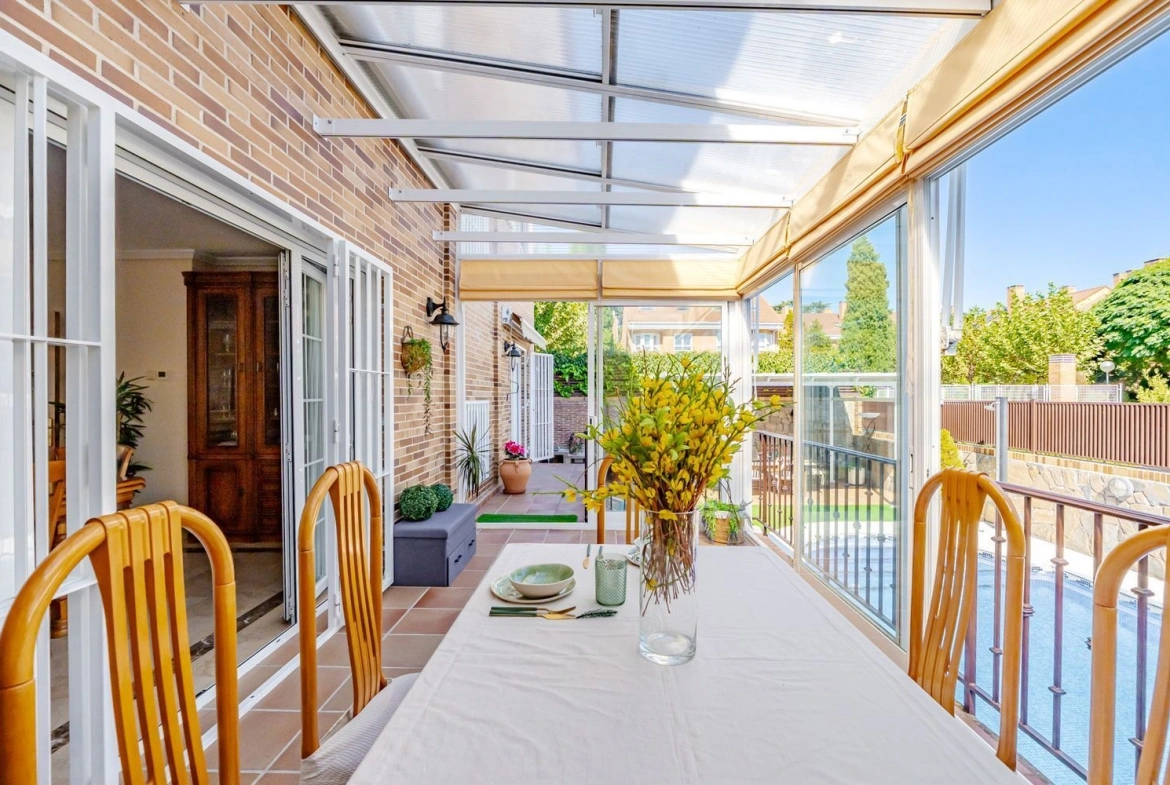 Chalet Pareado Pozuelo Porche Cubierto