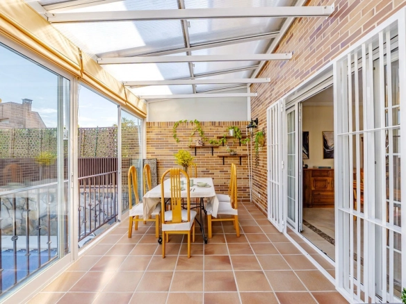 Chalet Pareado Pozuelo Porche Cubierto