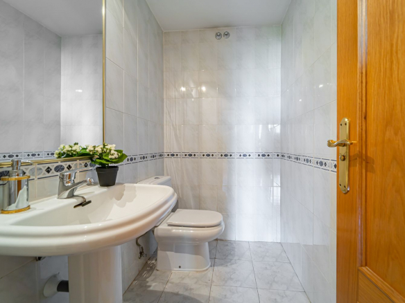 Duplex Pozuelo Aseo