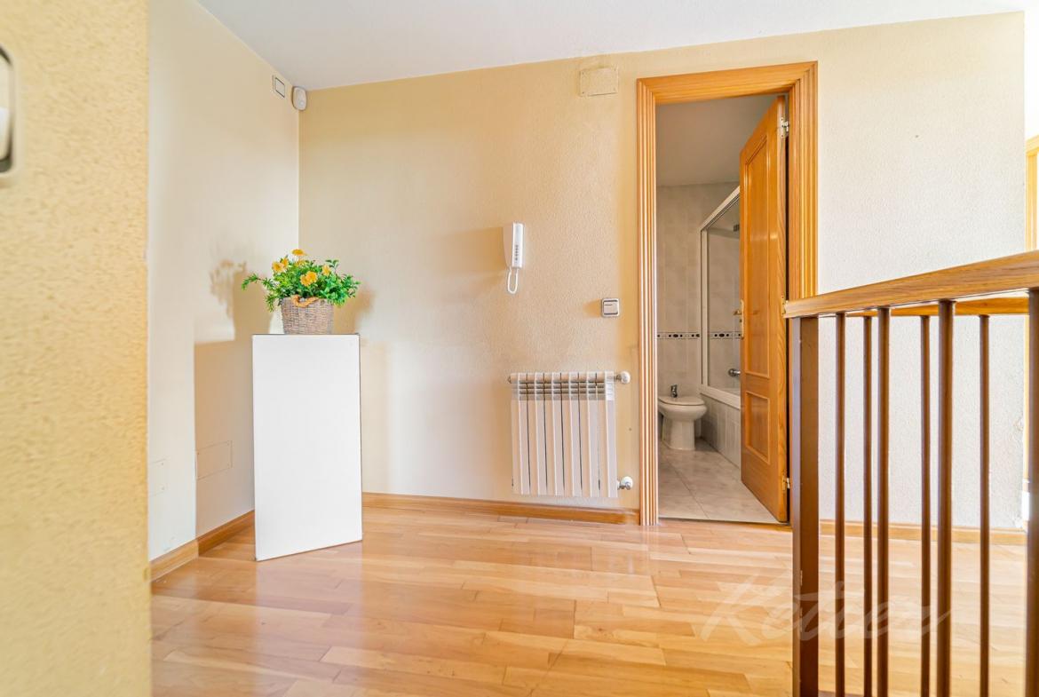 Duplex Pozuelo Escalera
