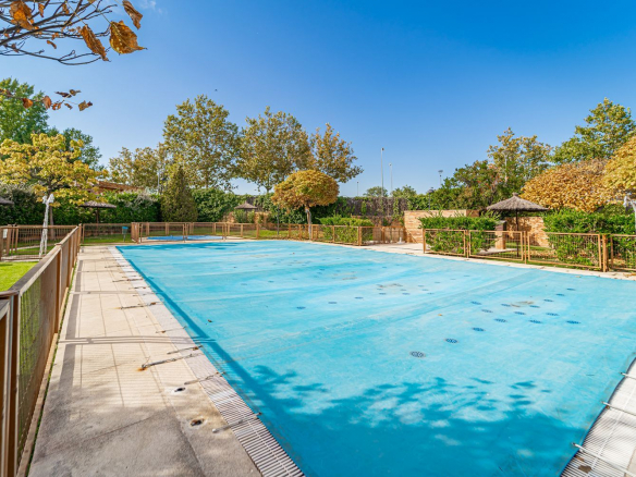 Duplex Pozuelo Urbanizacion Piscina