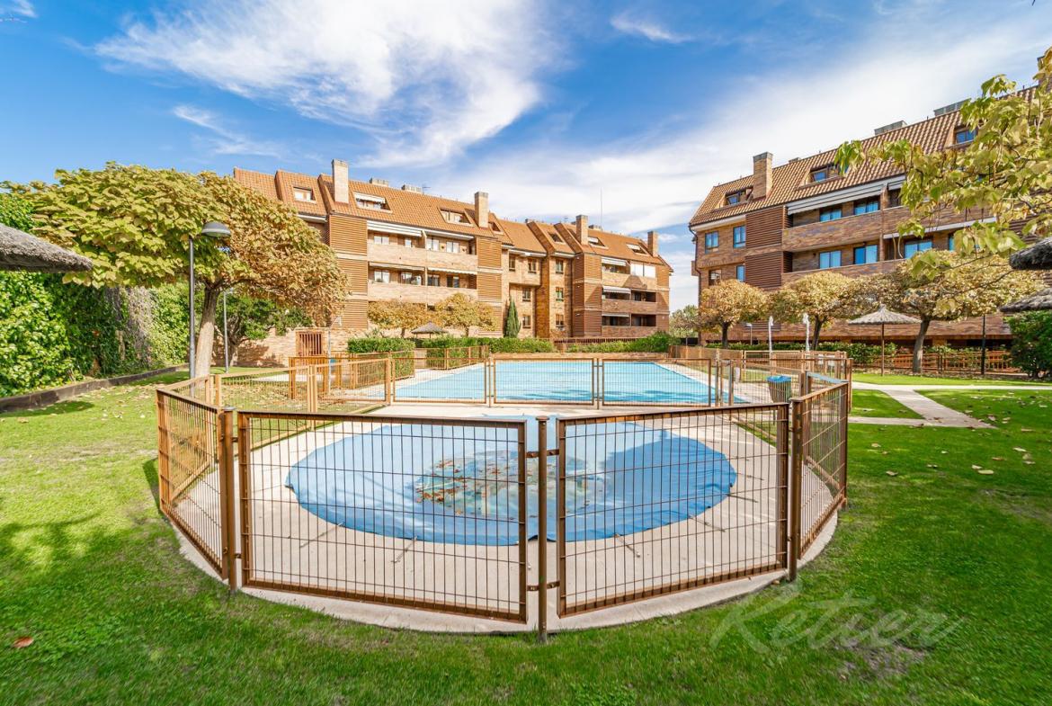 Duplex Pozuelo Urbanizacion Piscina