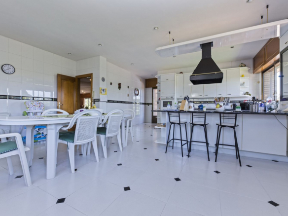 Gran Chalet Las Lomas Cocina 06