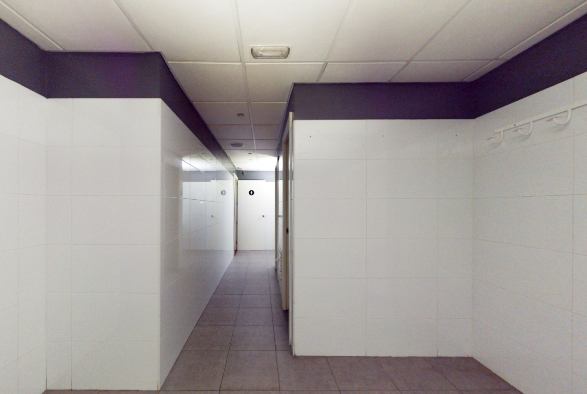 Local Comercial en Madrid Bano