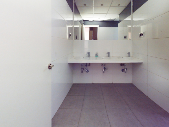 Local Comercial en Madrid Bano