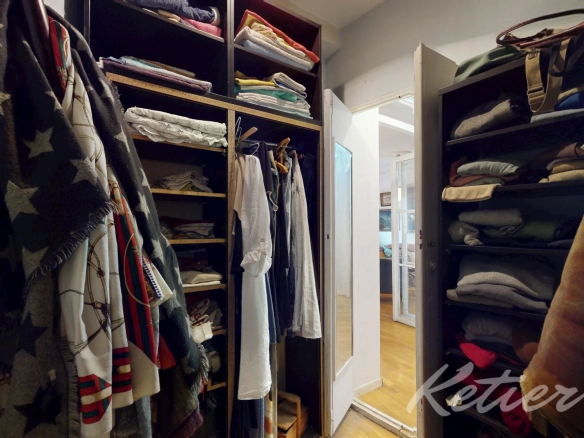 Malasana Piso Dormitorio Vestidor Pasillo Secreto