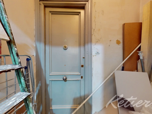 Malasana Piso Entrada Servicio