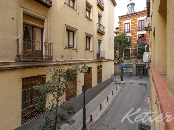 Malasana Piso Vistas