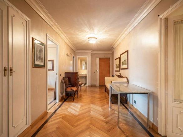 Piso Arapiles Chamberi Madrid Pasillo
