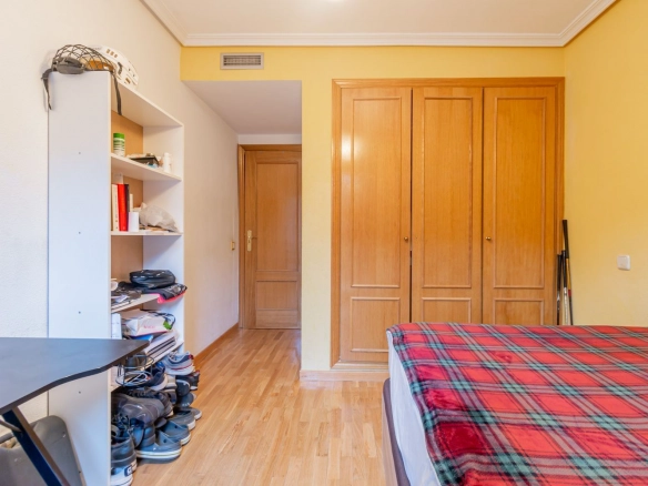 Piso Bajo Con Jardin Las Rozas de Madrid Dormitorio
