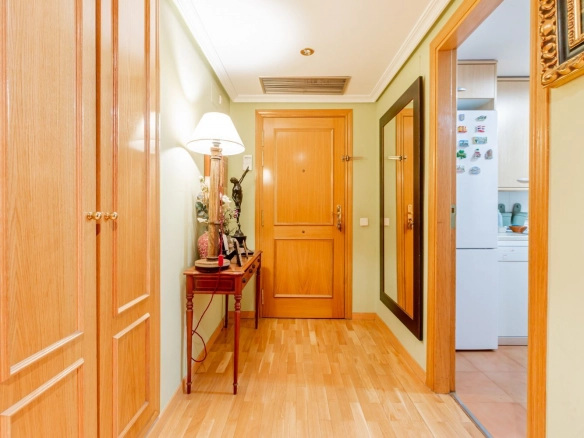 Piso Bajo Con Jardin Las Rozas de Madrid Pasillo