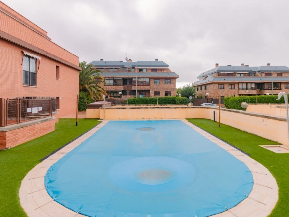 Piso Bajo Con Jardin Las Rozas de Madrid Piscina
