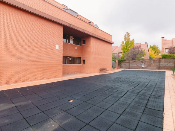 Piso Bajo Con Jardin Las Rozas de Madrid Urbanizacion