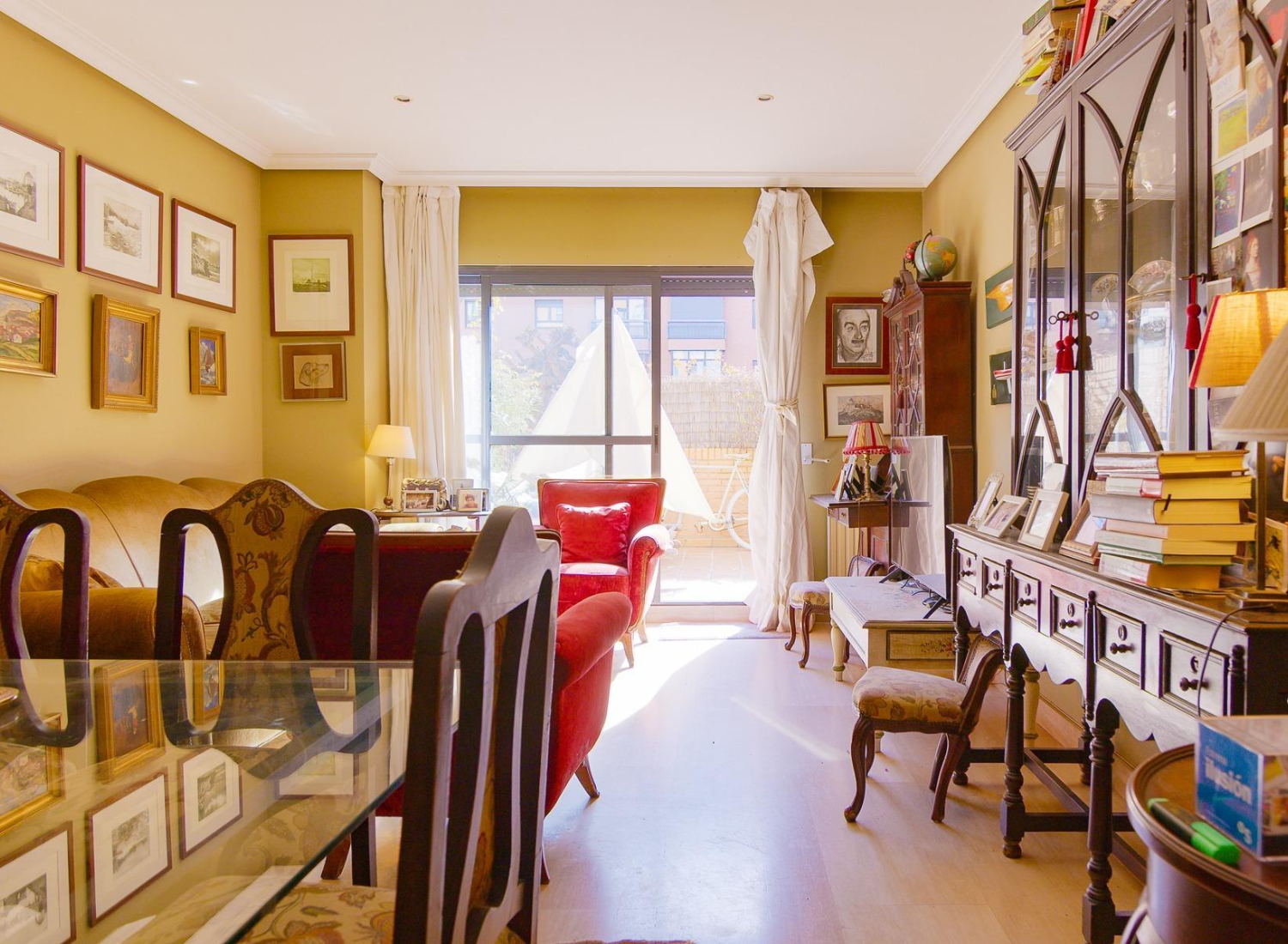 Piso-Bajo-con-Terraza-Salon-08