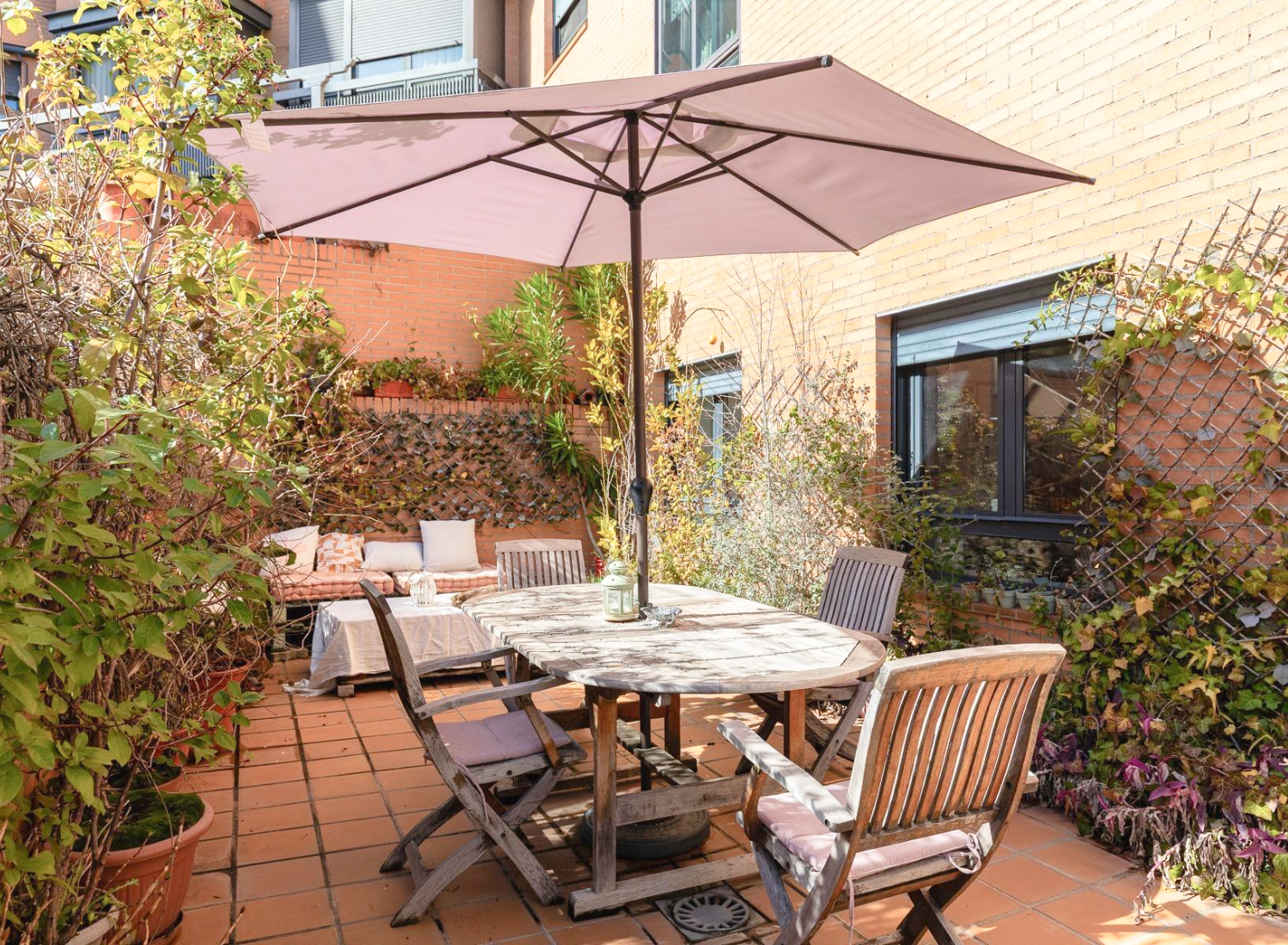 Piso-Bajo-con-Terraza-Terraza-02