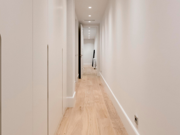 Piso Barrio Palacio Pasillo