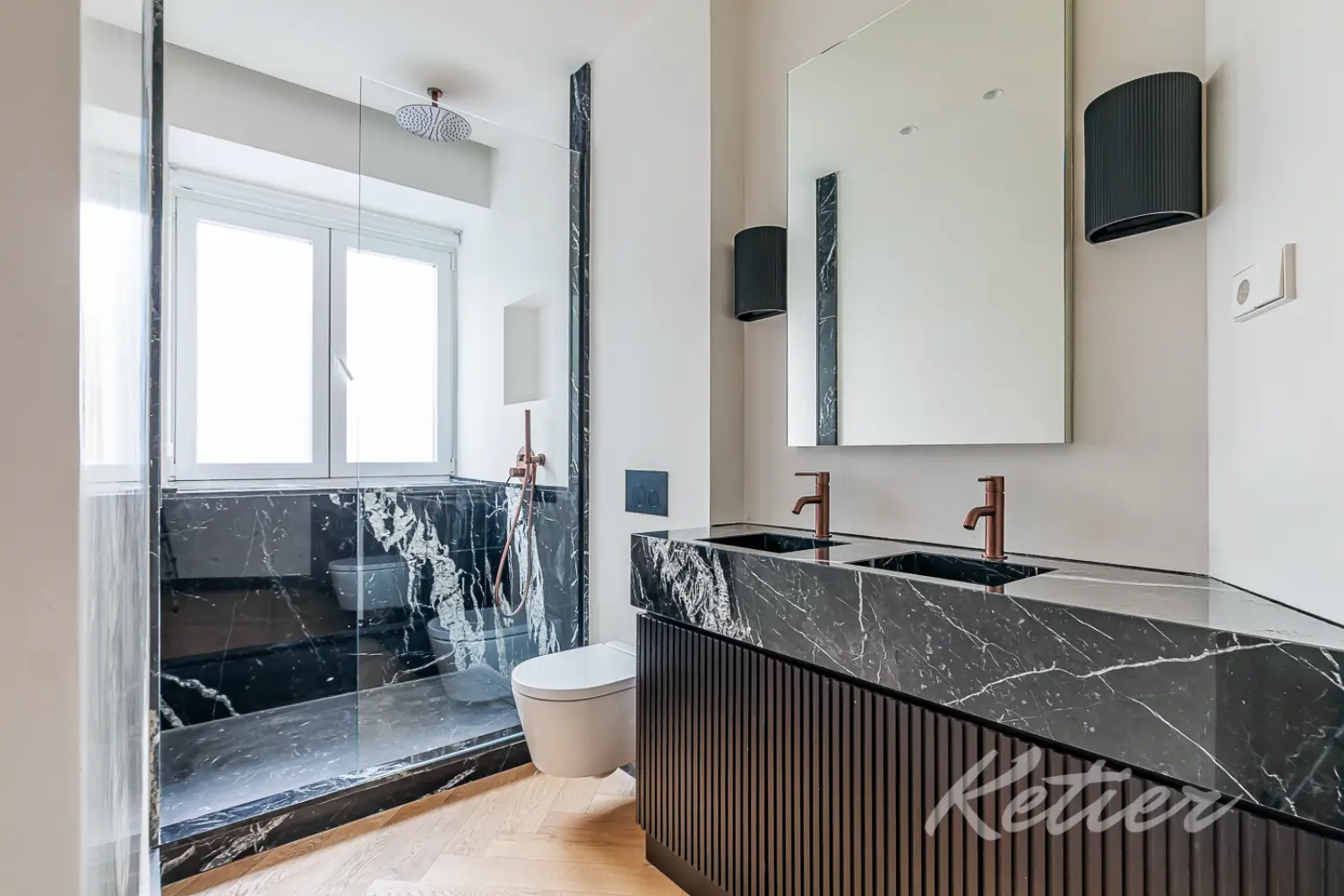 Piso CalleAlacala Dormitorio bano