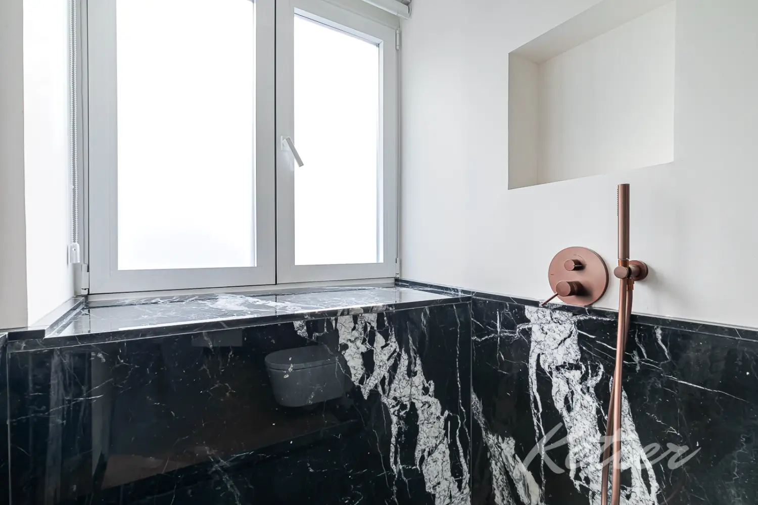 Piso CalleAlacala Dormitorio bano