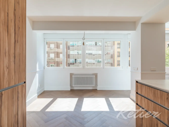 Piso de lujo reformado en el barrio de Salamanca: luz, diseño y una distribución impecable en Lista