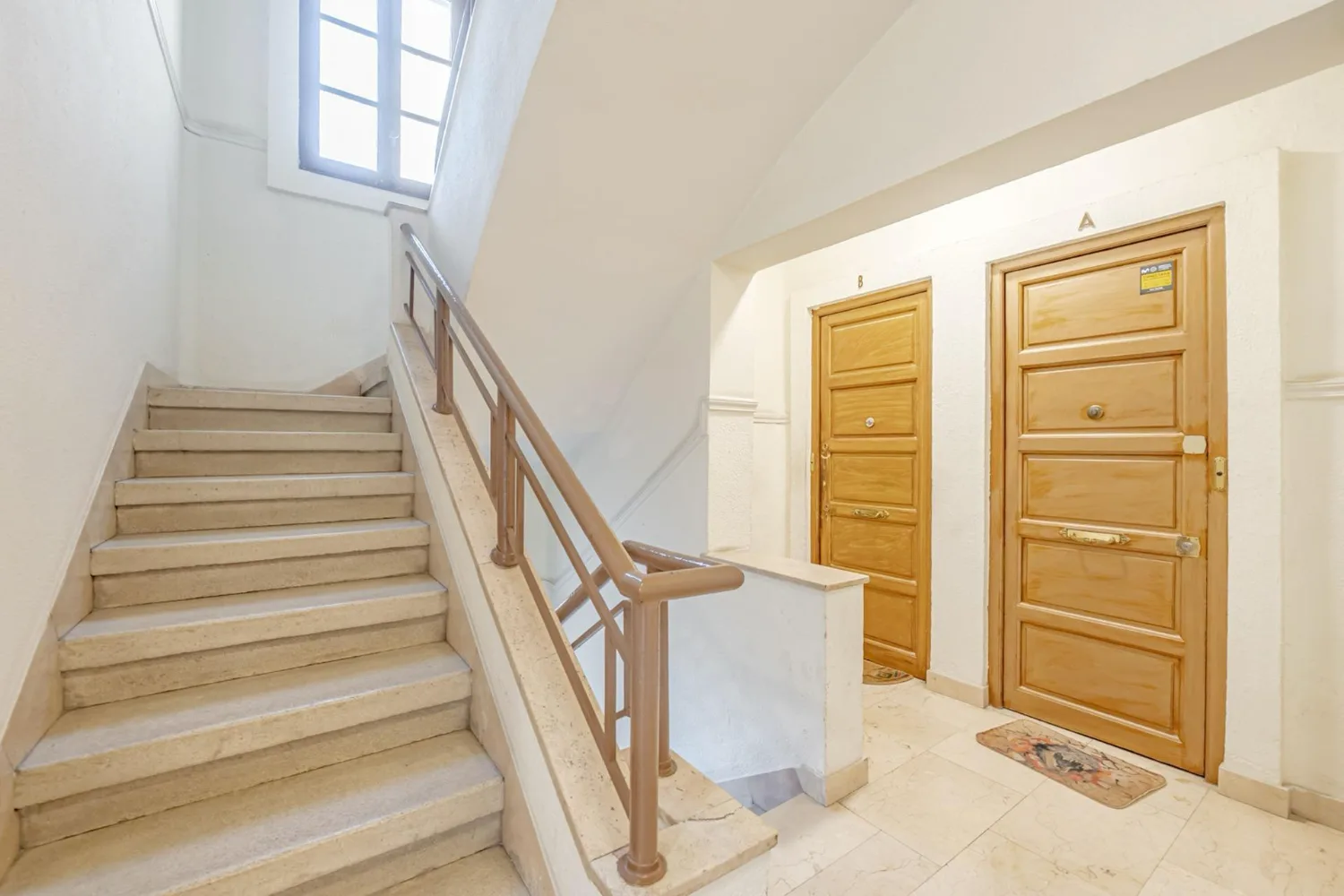 Piso Guindalera Salamanca Escalera