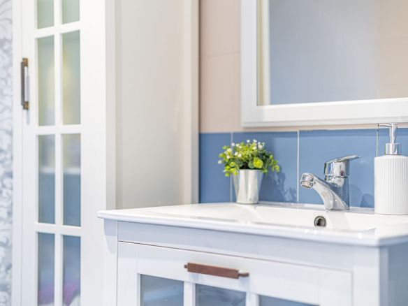 Piso Isaac Albeniz Bano 01