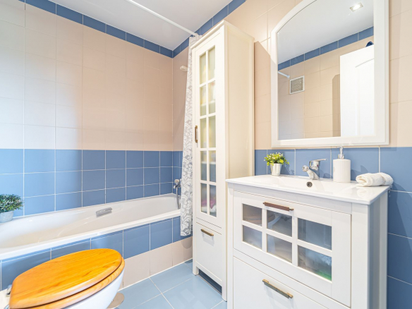 Piso Isaac Albeniz Bano 02