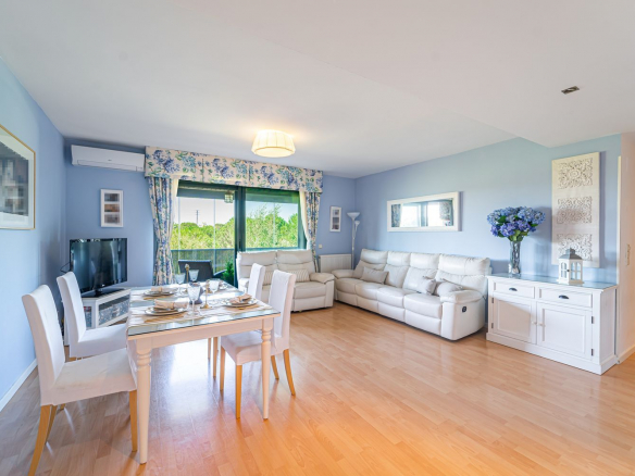 Piso Isaac Albeniz Comedor 02