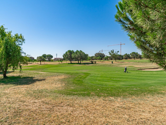 Piso Isaac Albeniz Golf 01