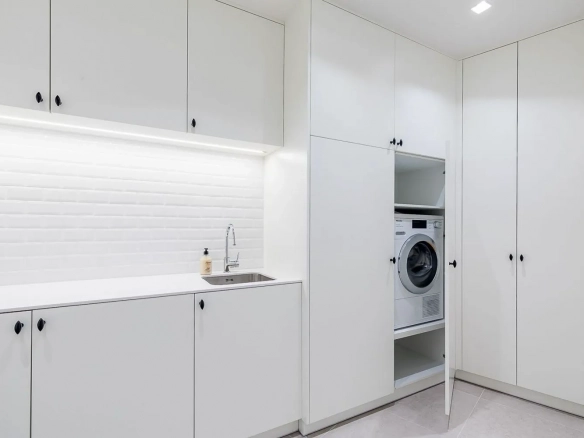 Piso Lujo Recoletos Cocina Servicio