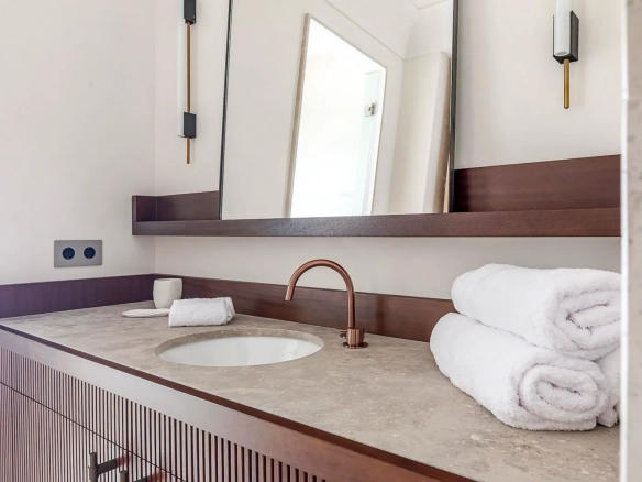 Piso Lujo Recoletos Dormitorio Bano