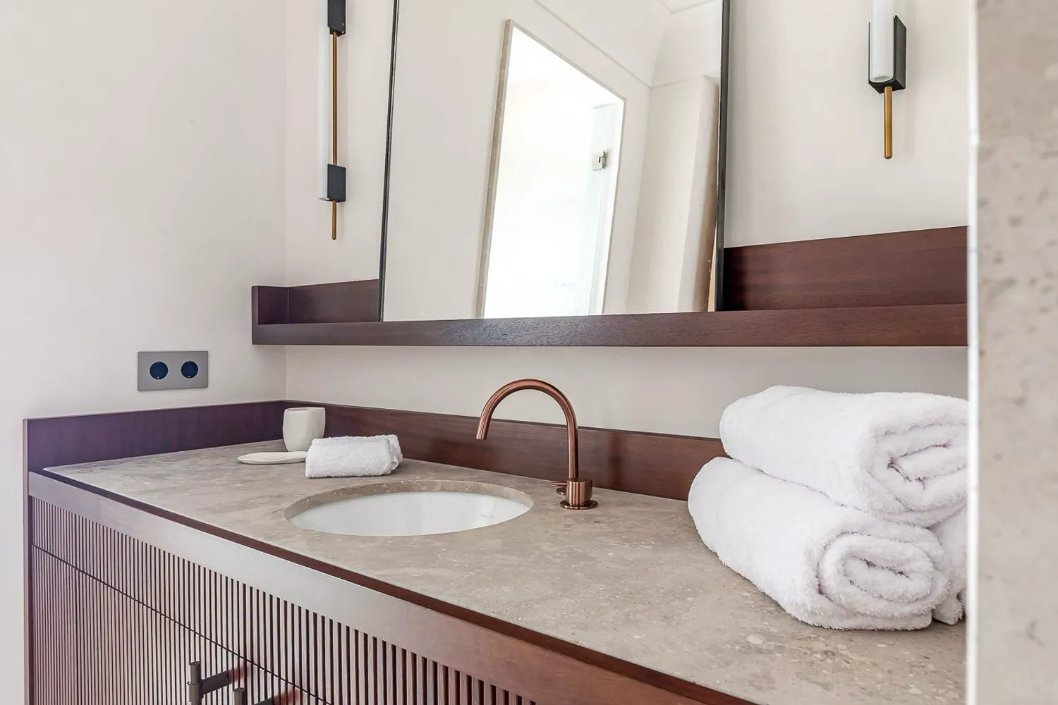 Piso Lujo Recoletos Dormitorio Bano