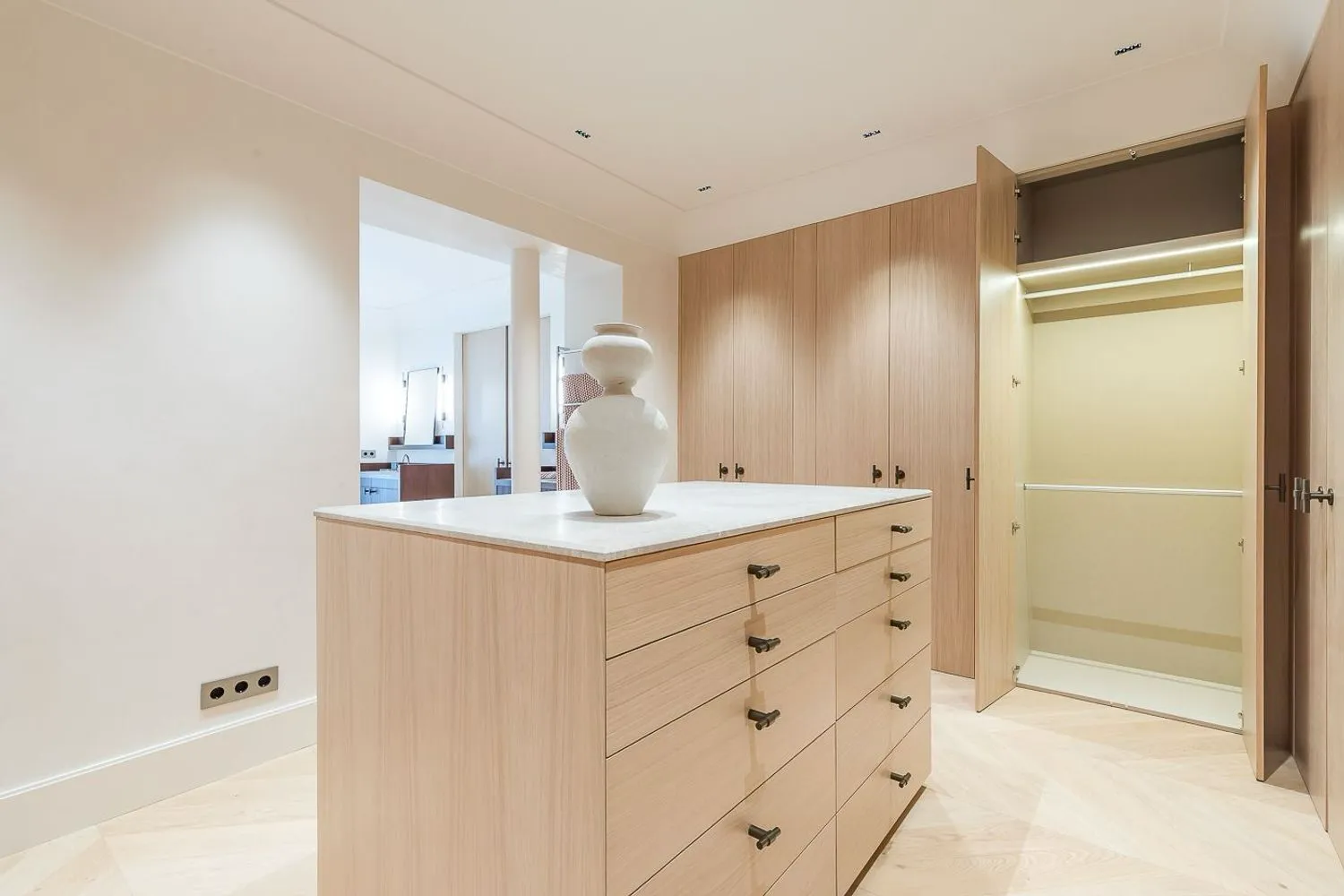 Piso Lujo Recoletos Vestidor