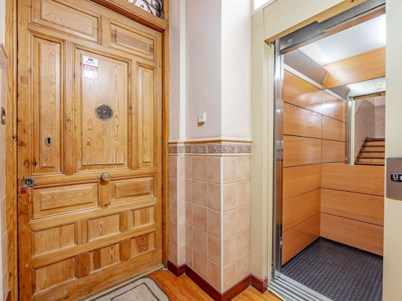 Piso Madrid Centro Entrada