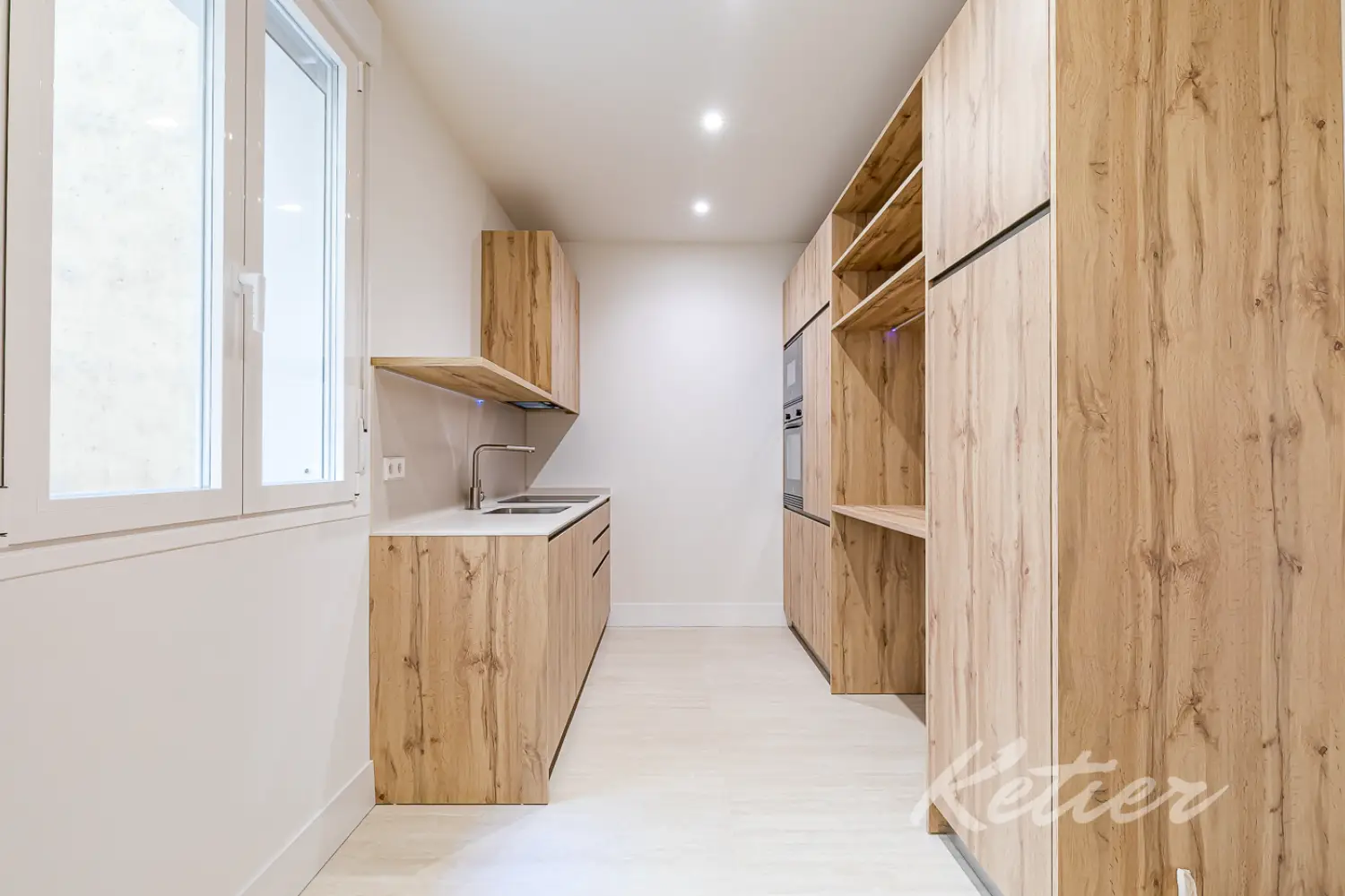Piso Sta Engracia Cocina