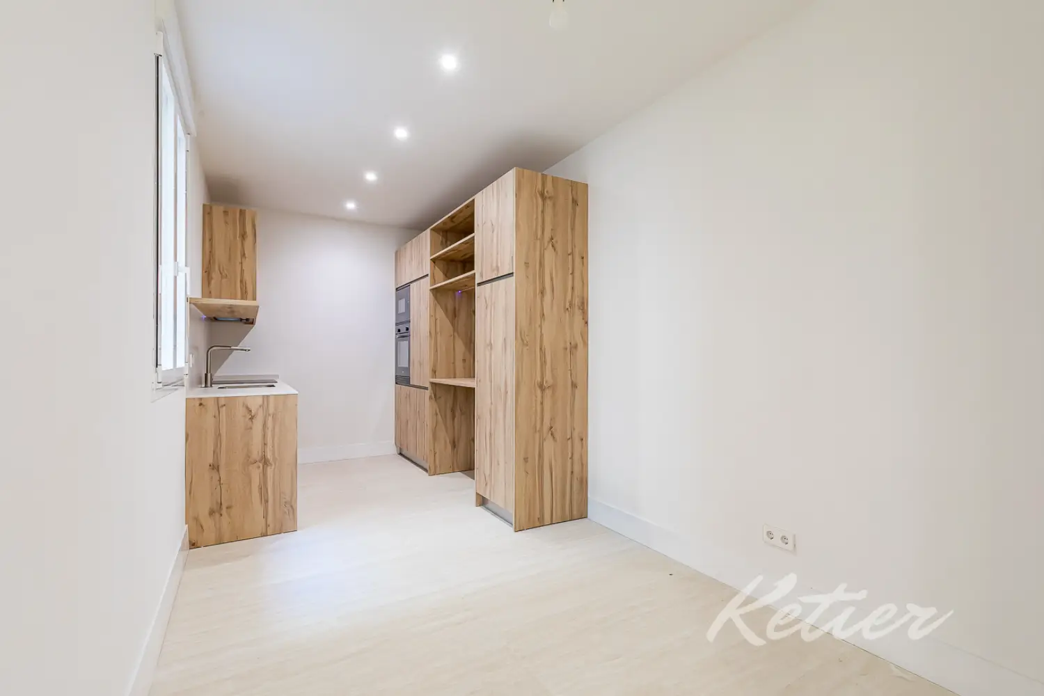 Piso Sta Engracia Cocina
