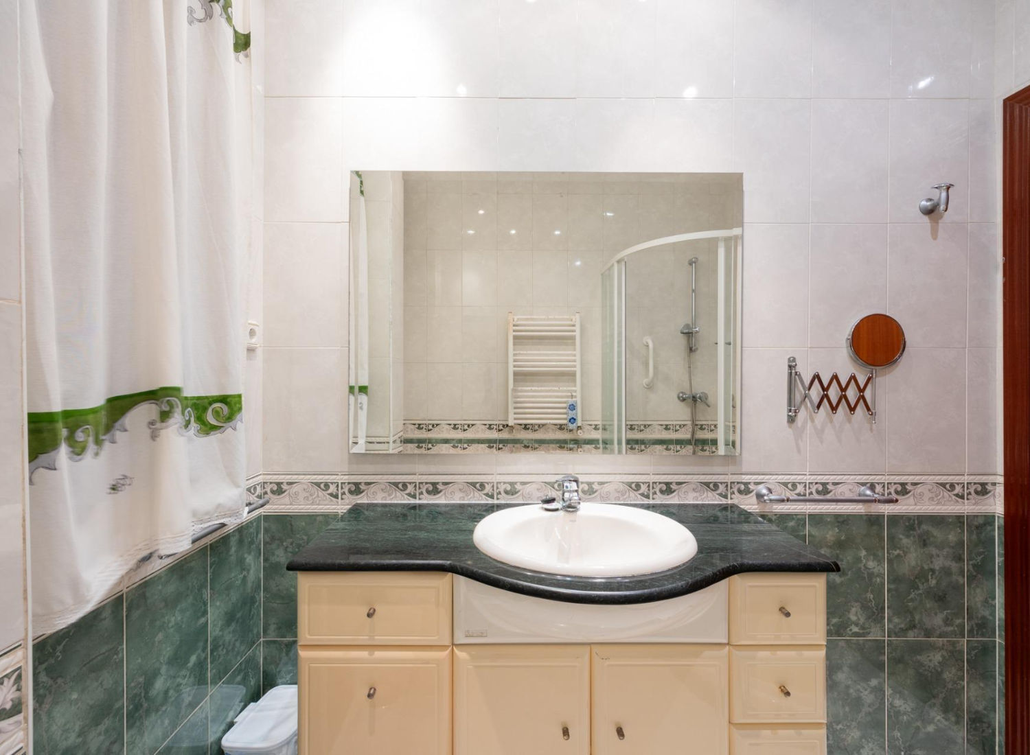 Piso en Chamberi Madrid Centro Bano