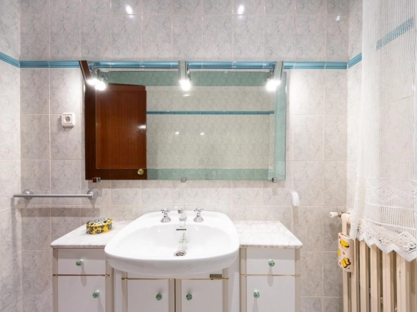 Piso en Chamberi Madrid Centro Bano