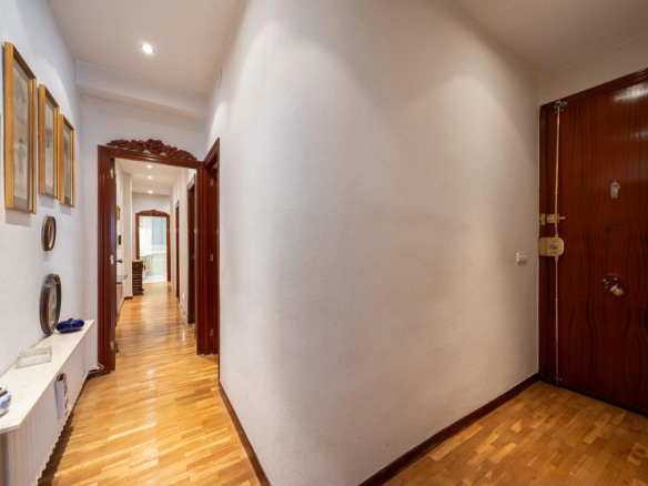 Piso en Chamberi Madrid Centro Hall Entrada