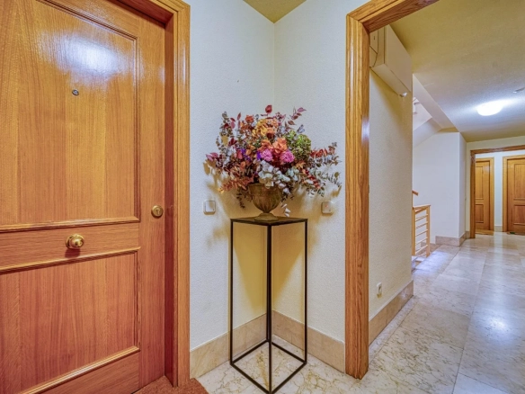 Piso en Pozuelo de Alarcon Pasillo