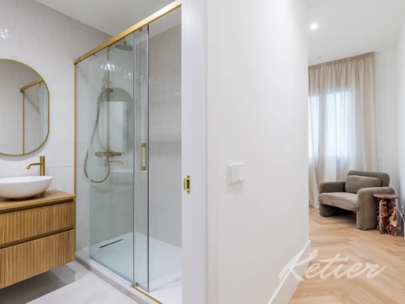 Piso Lujo Chanmartin Dormitorio Bano