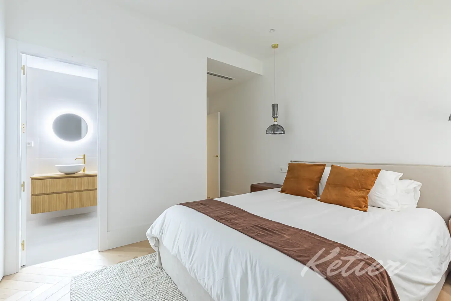 Piso Lujo Chanmartin Dormitorio