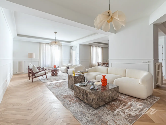 Piso Lujo Chanmartin Salon