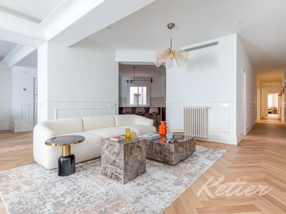 Piso Lujo Chanmartin Salon